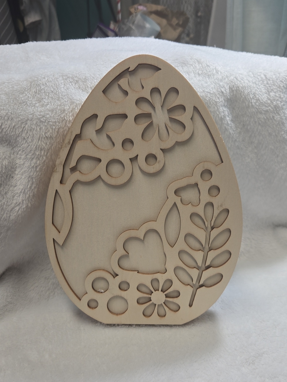 🌞Makers Market Natural Wood Floral Egg Cutout